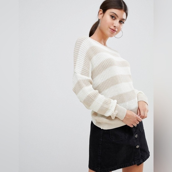 ASOS PrettyLittleThing Tan Cream Stripe twist back sweater sz Small/ Medium - Picture 4 of 10
